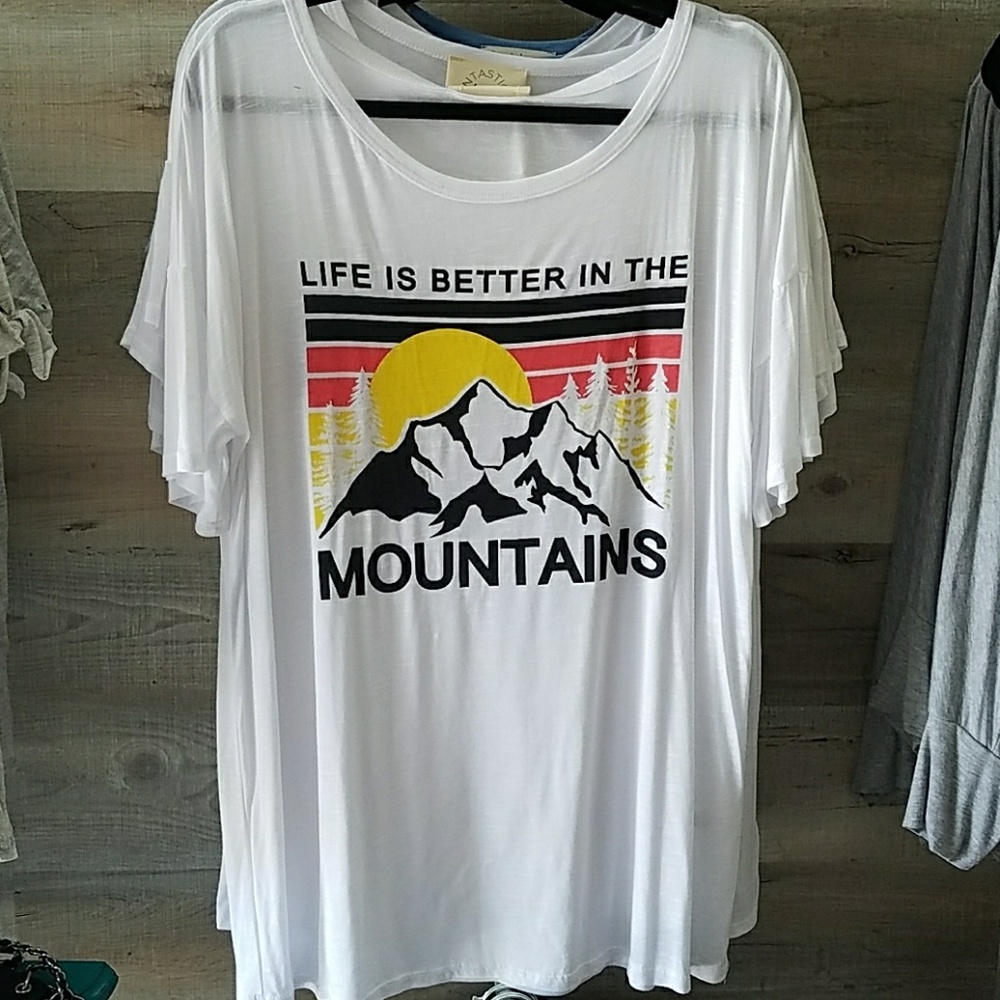 Graphic tee